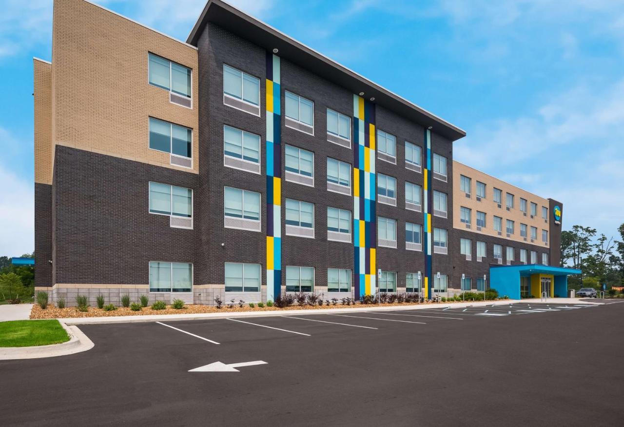 Hotel Tru By Hilton Novi Detroit Exterior foto